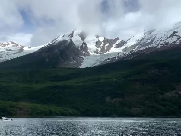 Video del tour a El Chaltén y Lago del Desierto con vistas al Monte Fitz Roy